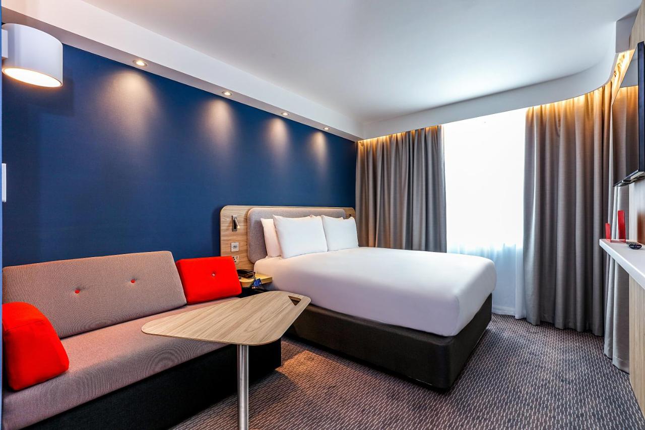 Holiday Inn Express Bicester